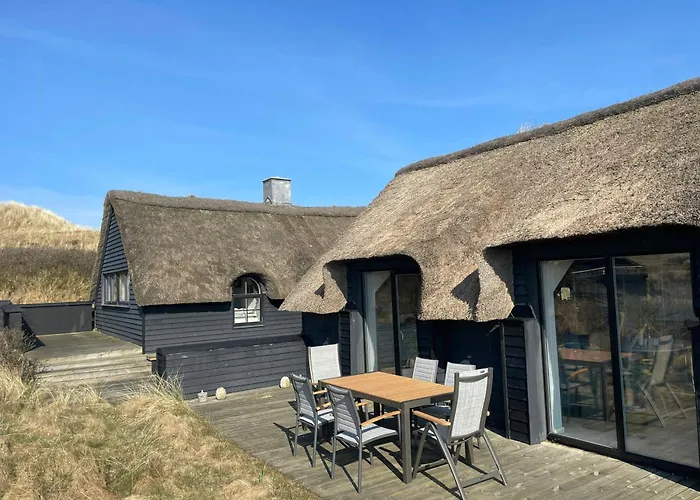 13,000 Sqm Nature Plot Right Down To The Сasa de vacaciones